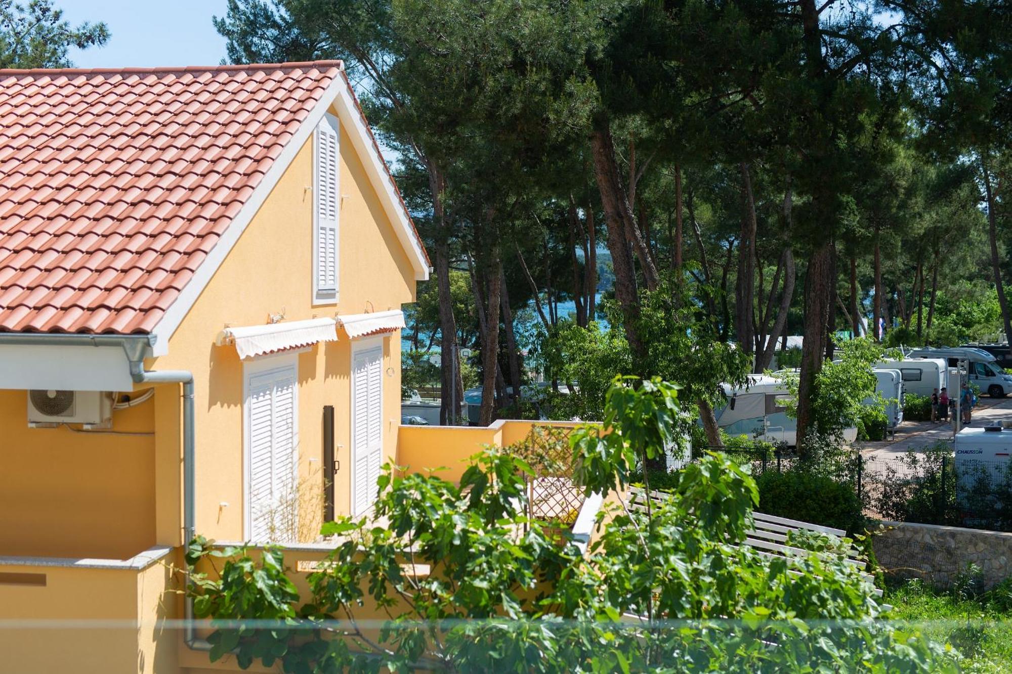 Villa Sabic By The Sea Krk Town Quarto foto